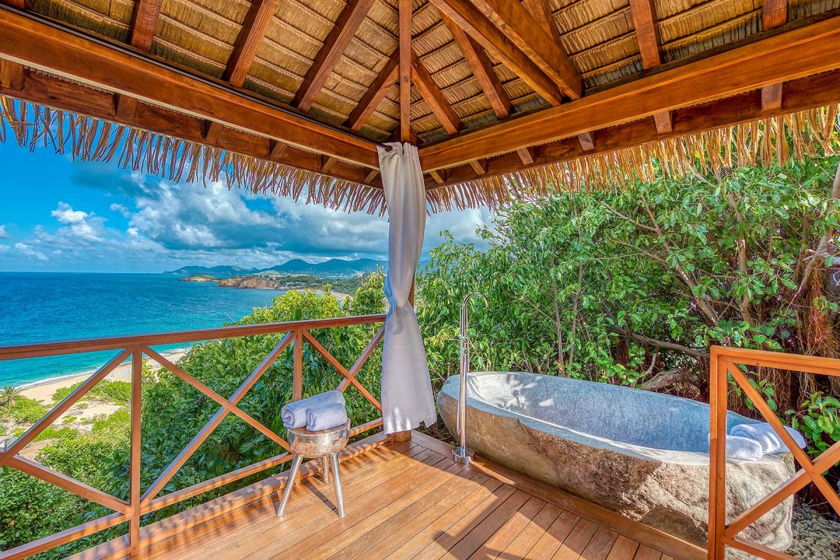 St Martin luxury villa rental - Gazebo tub